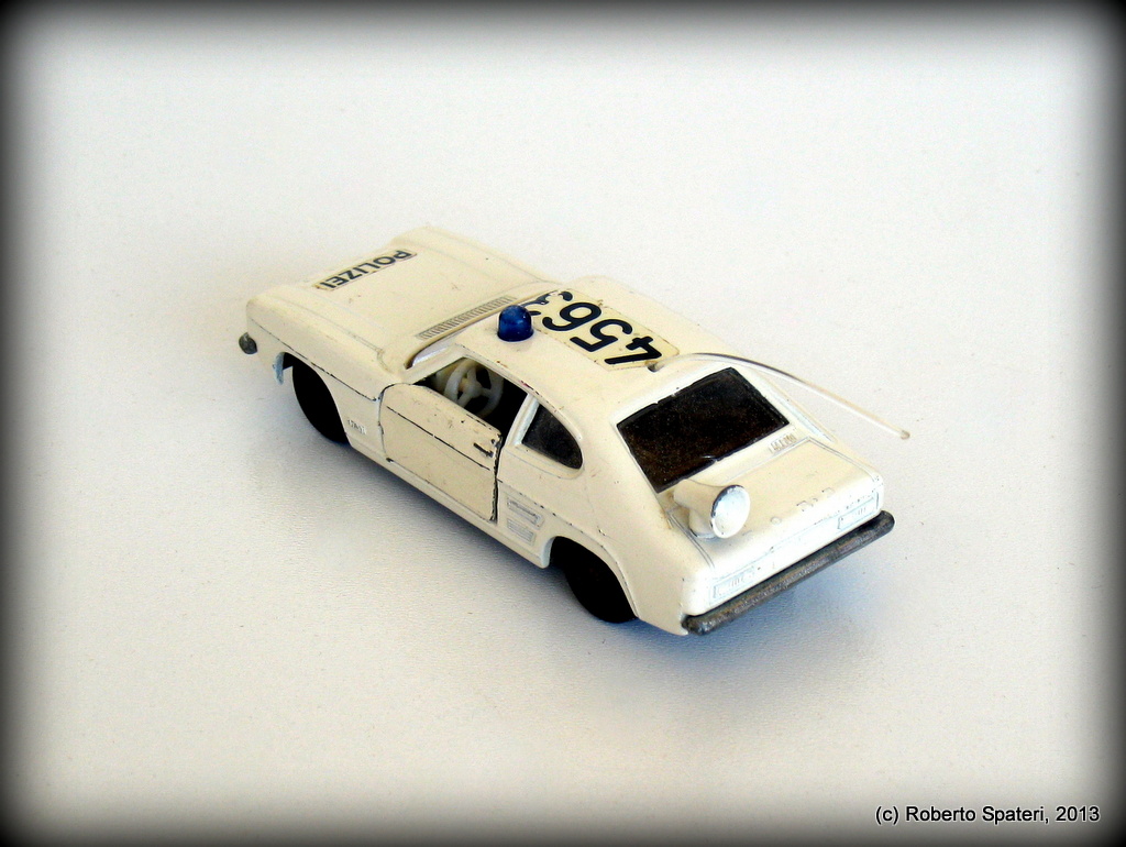 Siku Ford Capri 1700 G1 (n.V310)